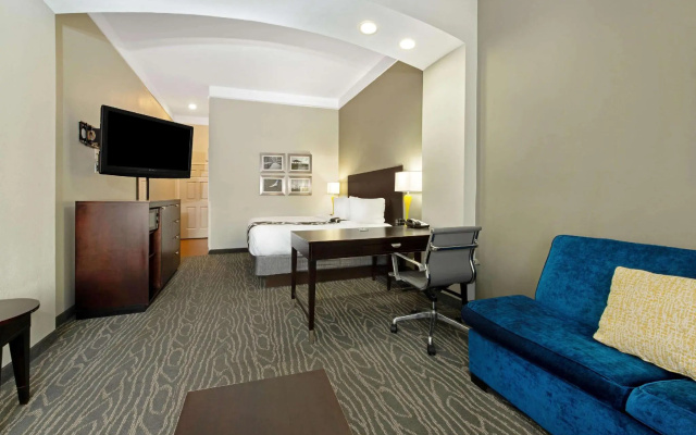 Deluxe Double Suite
