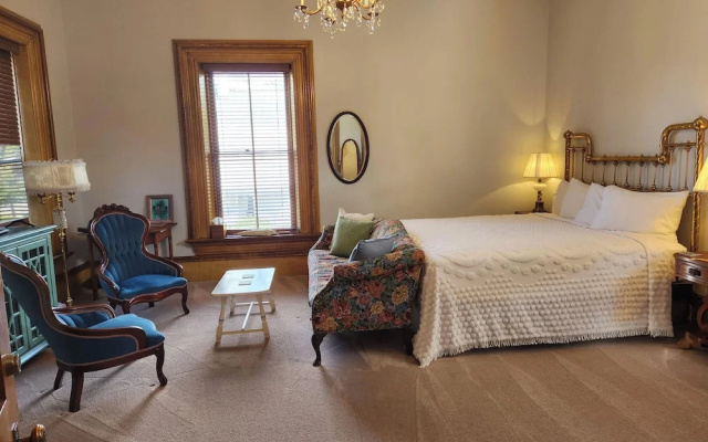 Deluxe Suite with balcony