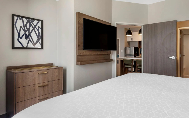 1 Bedroom Double Suite