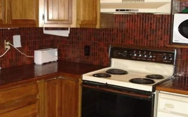 1 Bedroom Suite