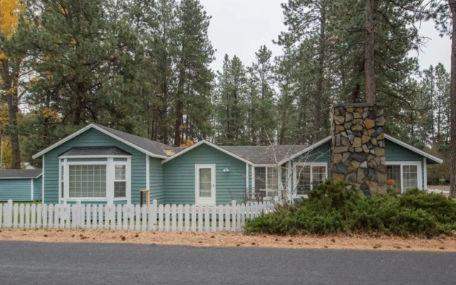 3 Bedrooms Cottage