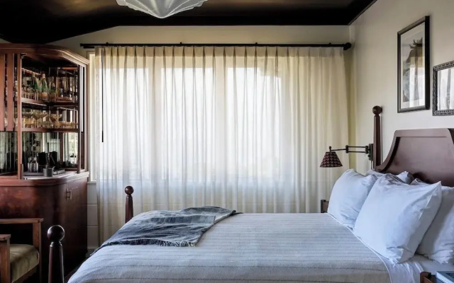 Classic room