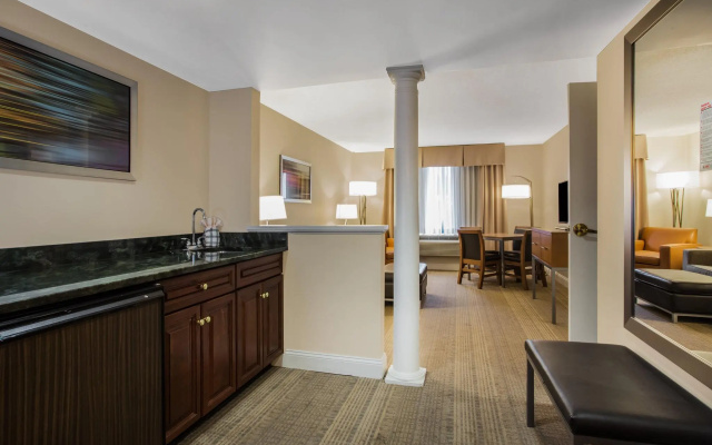 1 Bedroom Double Suite