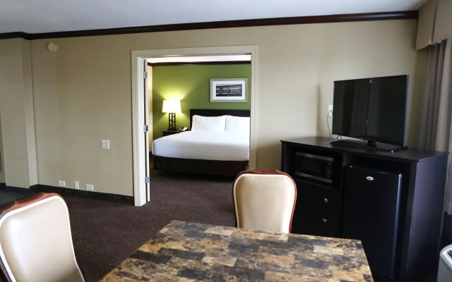 Quadruple Suite