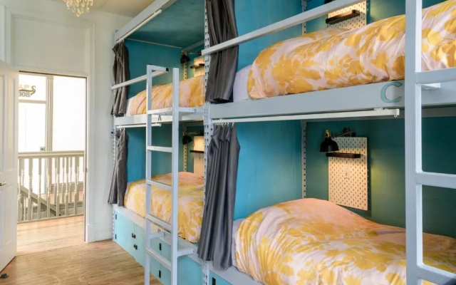 Bed in Dorm (female dorm)