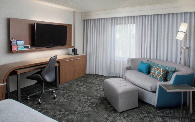 1 Bedroom Suite with balcony