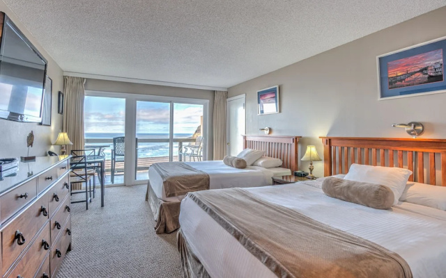 Standard Quadruple room with balcony and with ocean view