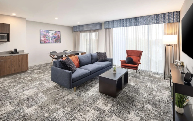Double Suite