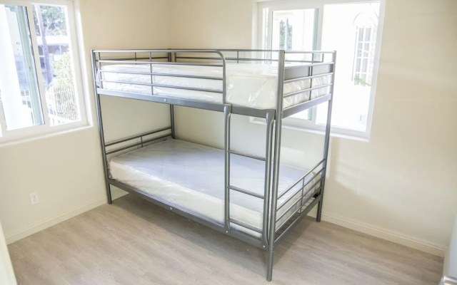 Bed in Dorm