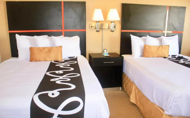 Deluxe Quadruple room