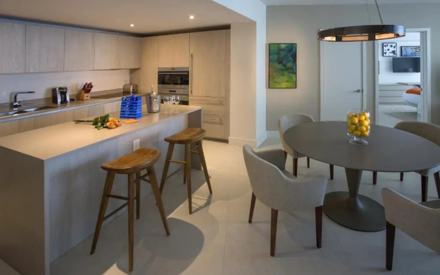 1 Bedroom Double Suite oceanfront