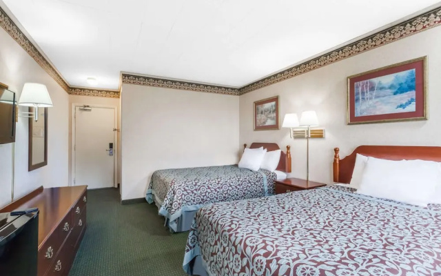 Standard Quadruple room with balcony and with mountain view
