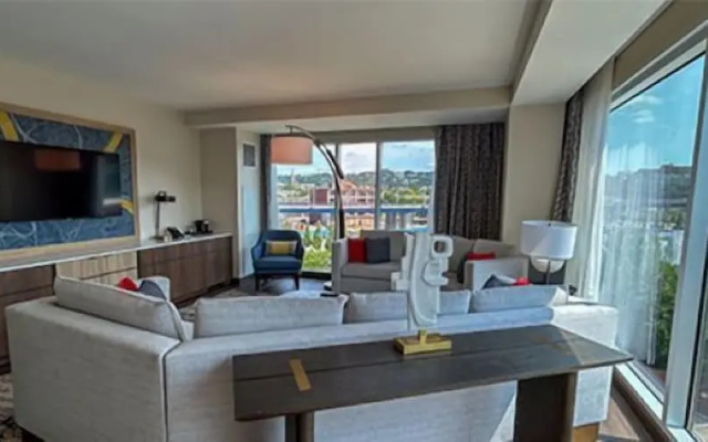 Club Suite