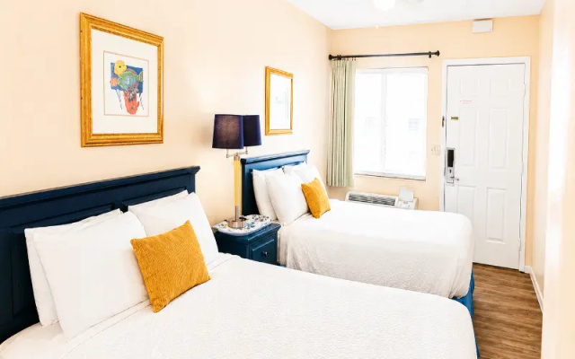 Classic Quadruple room