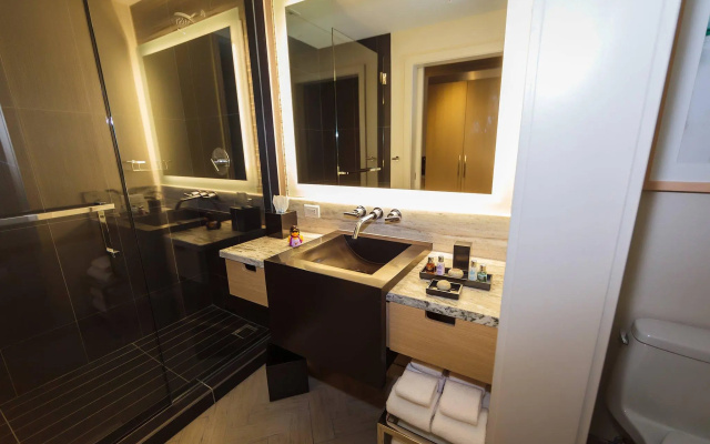 Standard Double room with partial view