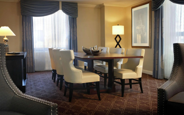 1 Bedroom Accessible Double Suite