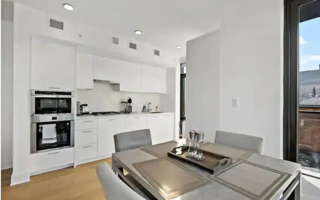 2 Bedrooms Deluxe Apartment with city view
