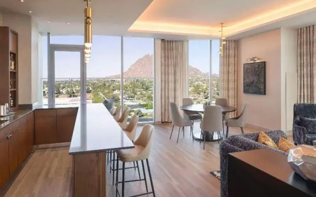 2 Bedrooms Suite with view