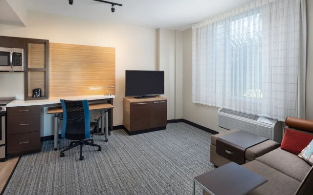 1 Bedroom Suite