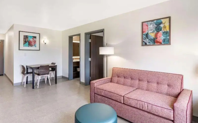 1 Bedroom Double Suite