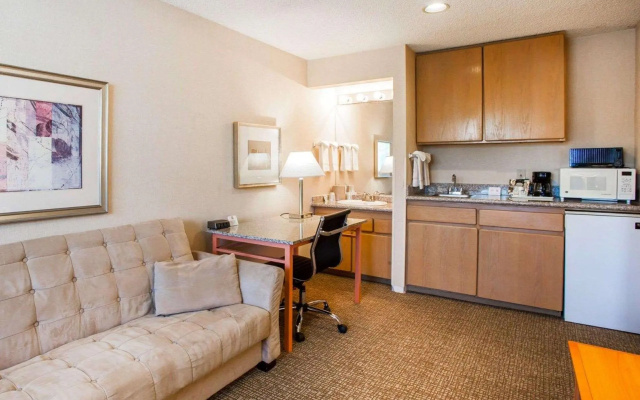 Double Suite