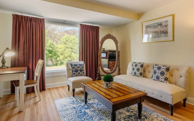 Premier room