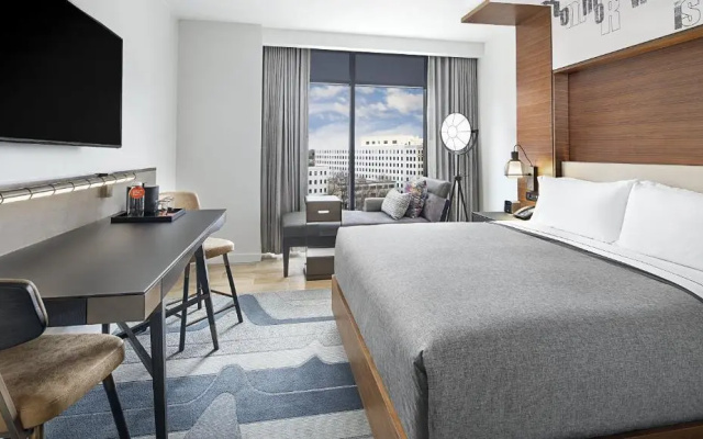 Double room with city view