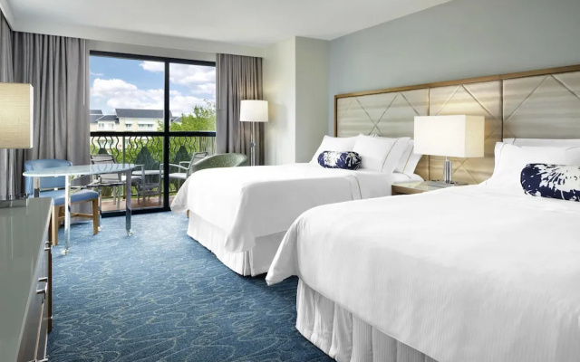 Deluxe Quadruple Guest room with balcony and with Resort view