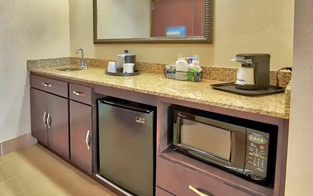 1 Bedroom Double Suite