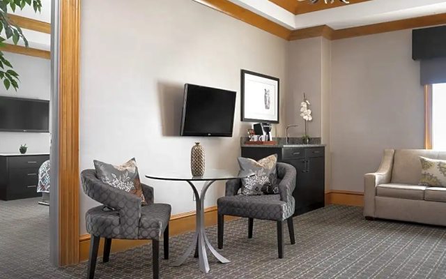 Presidential Suite