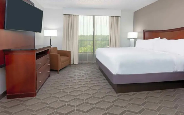 1 Bedroom Mobility Accessible with Roll In Shower Double Suite