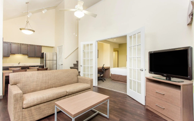 2 Bedrooms Quadruple Suite