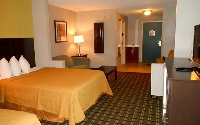 Deluxe Suite