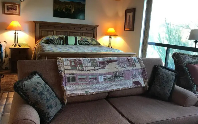 Deluxe Suite