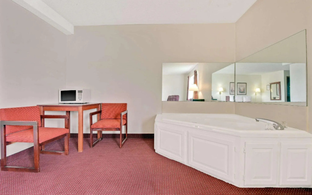 Quadruple Suite