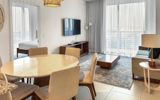 3 Bedrooms Standard room with golf view
