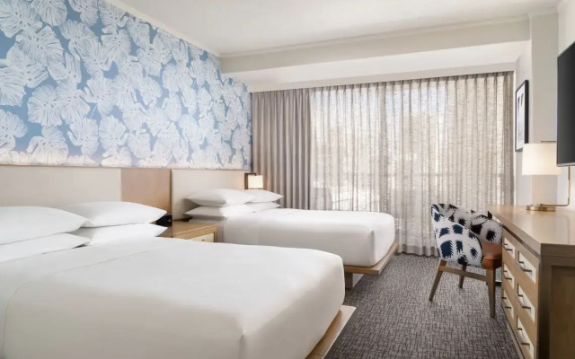 Renovated Ainahau Tower Twin room