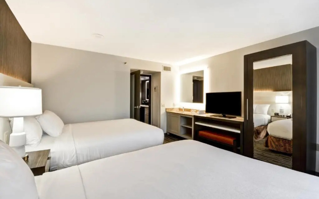 Quadruple Suite