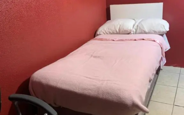 Economy room