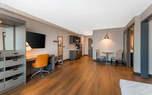 Suite