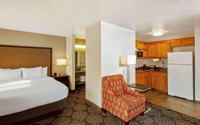 Deluxe Double Suite
