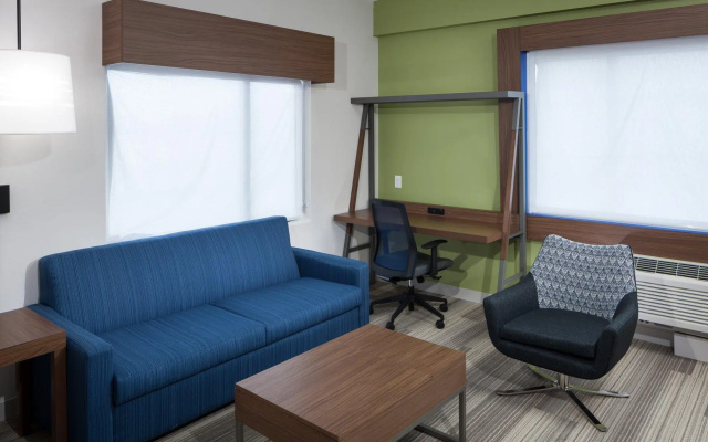 1 Bedroom Suite