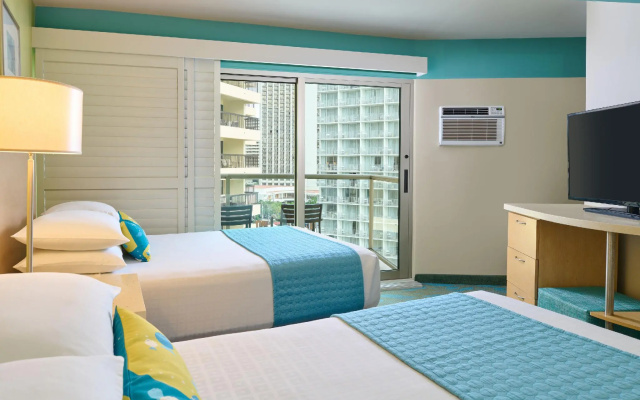 Standard room with partial ocean view