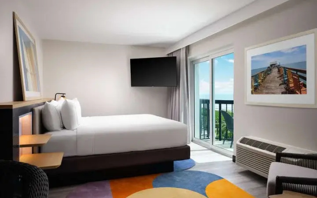 Standard Double room with balcony and oceanfront