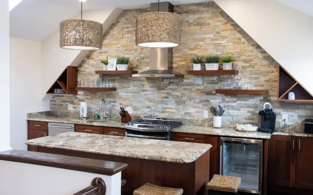 3 Bedrooms Luxury Apartment