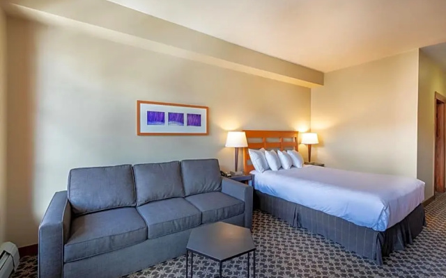 1 Bedroom Premier room with mountain view