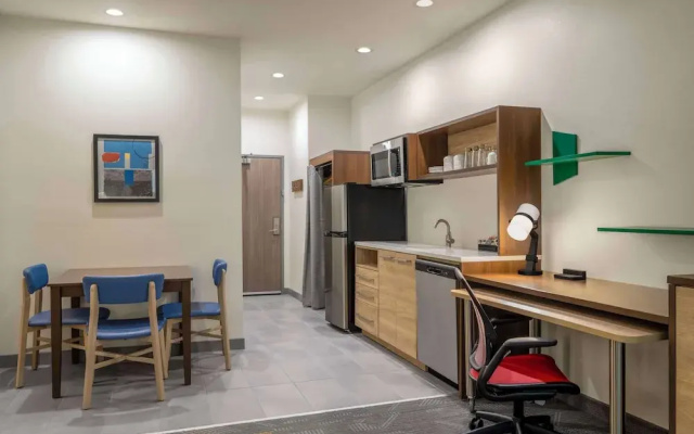 1 Bedroom Suite