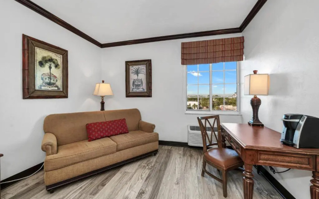Standard room with city view