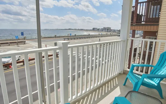 Quadruple Studio with balcony and with ocean view