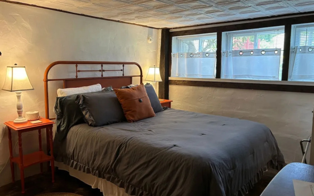 Economy Double room with courtyard view